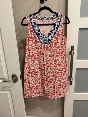 BODEN brand, light weight relaxed fit  coral floral and blue Trim dress, size 8L